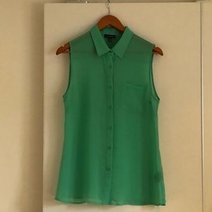 Sleeveless button down